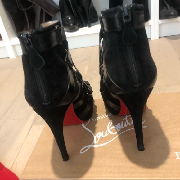 Christian Loboutin booties with side zipper. Excellent condition.authentic - Picture 3 of 5